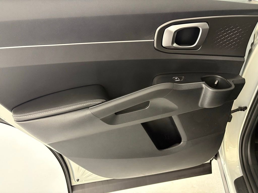 New 2026 Kia Sorento LX image 36