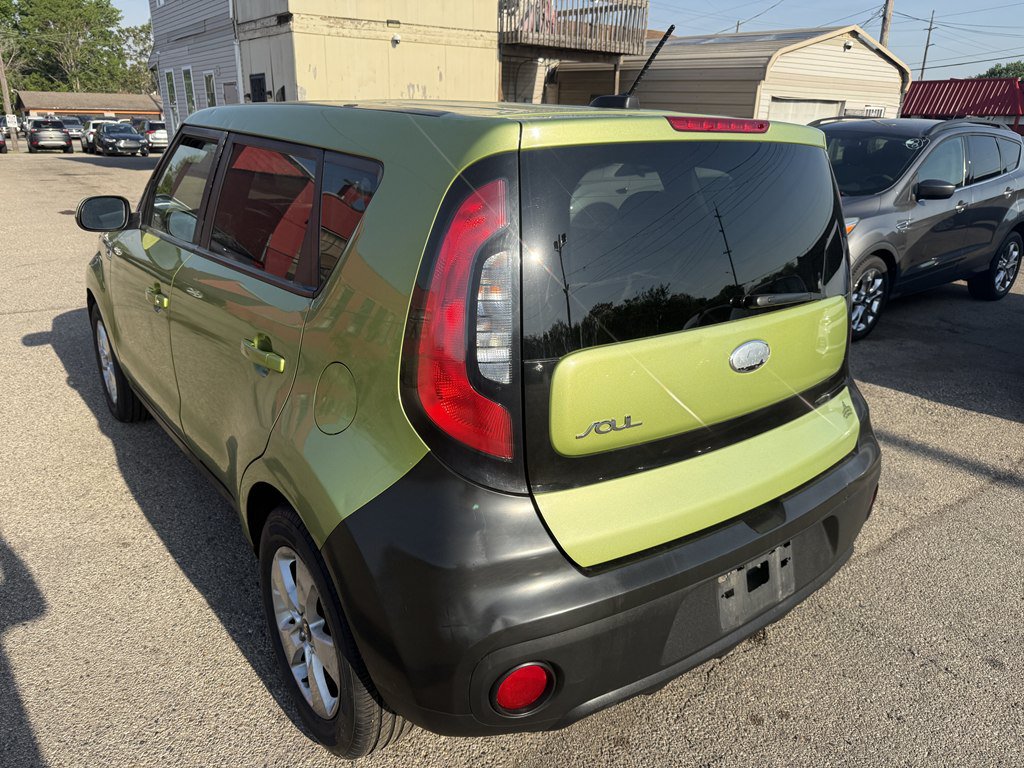 Used 2018 Kia Soul FWD image 4