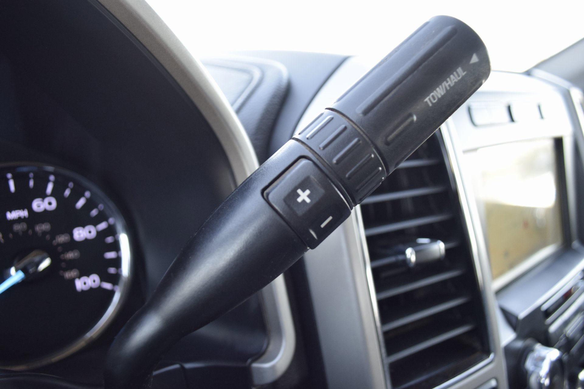 Used 2019 Ford F250 Lariat w/ Lariat Value Package image 15