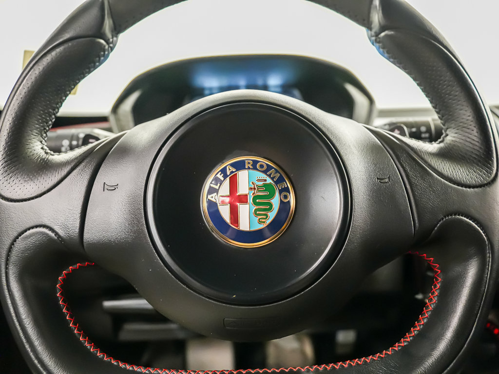 Used 2015 Alfa Romeo 4C Launch Edition w/ Convenience Group RWD image 16
