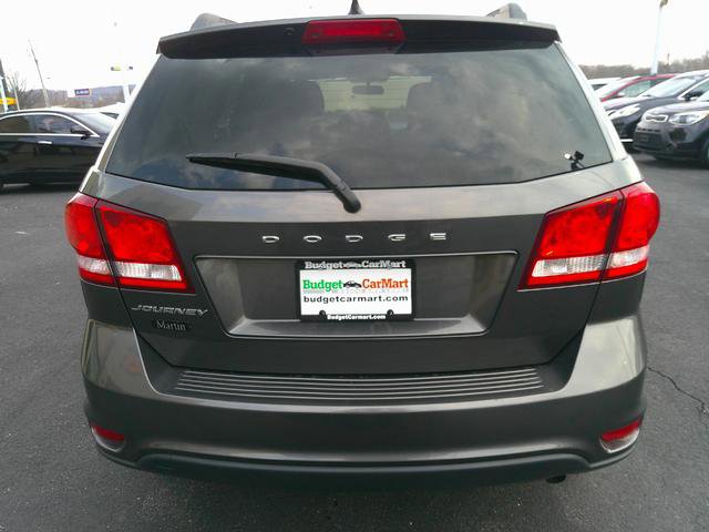 Used 2017 Dodge Journey SXT w/ Blacktop Package image 2