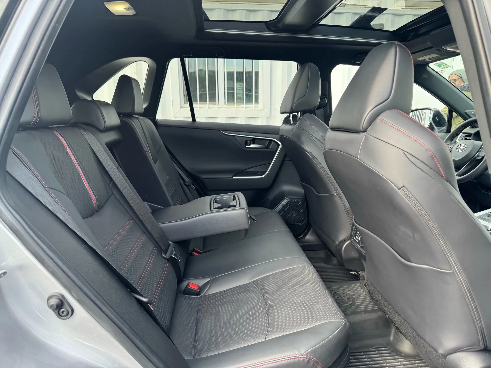 Used 2025 Toyota RAV4 XSE w/ Premium Package image 24