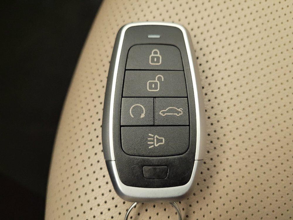 Used 2017 Hyundai Santa Fe Sport AWD/4WD image 32