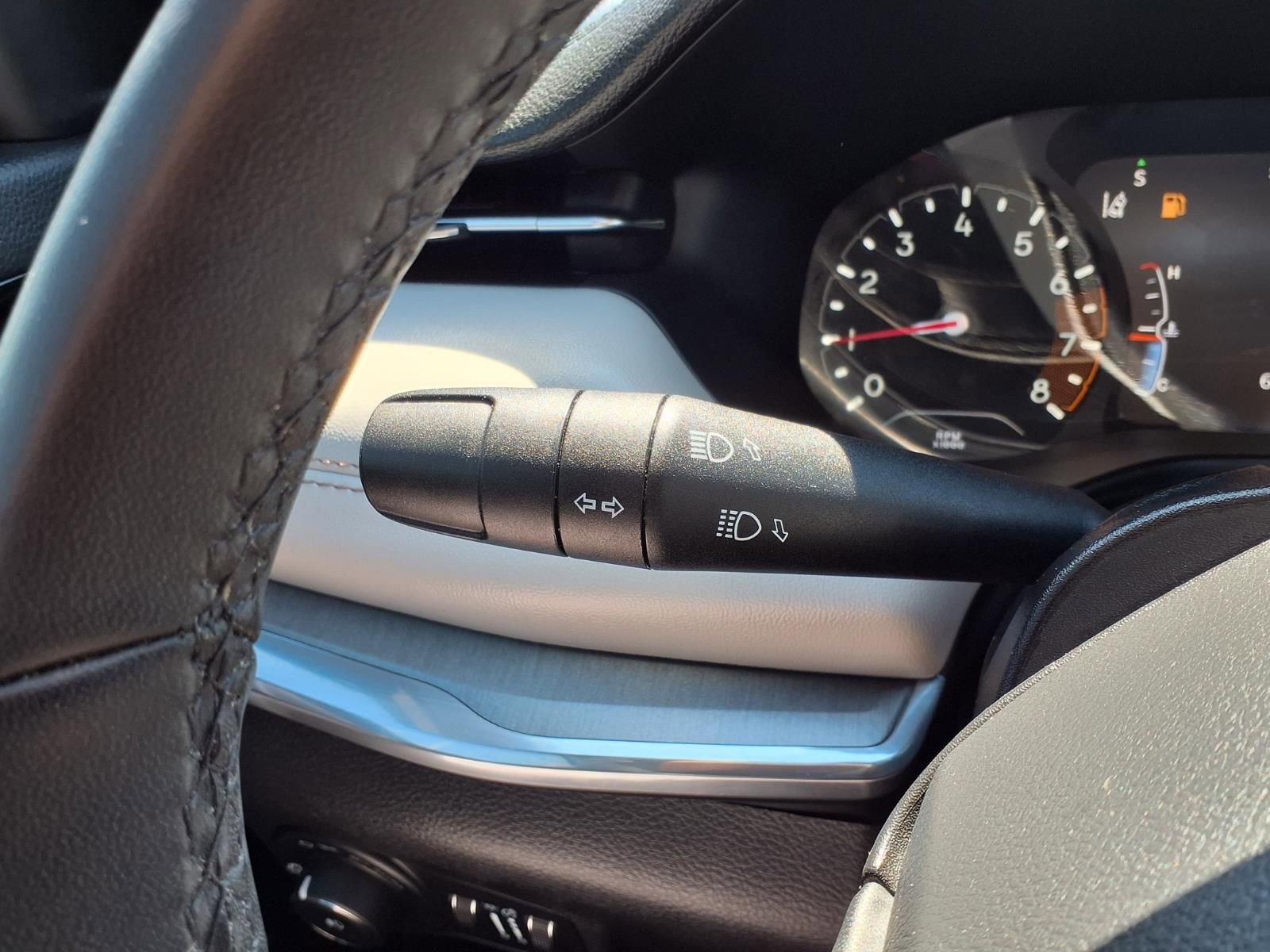 Used 2024 Jeep Compass Limited image 17