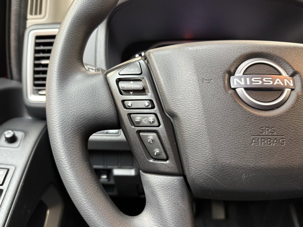 Used 2023 Nissan Frontier SV image 18