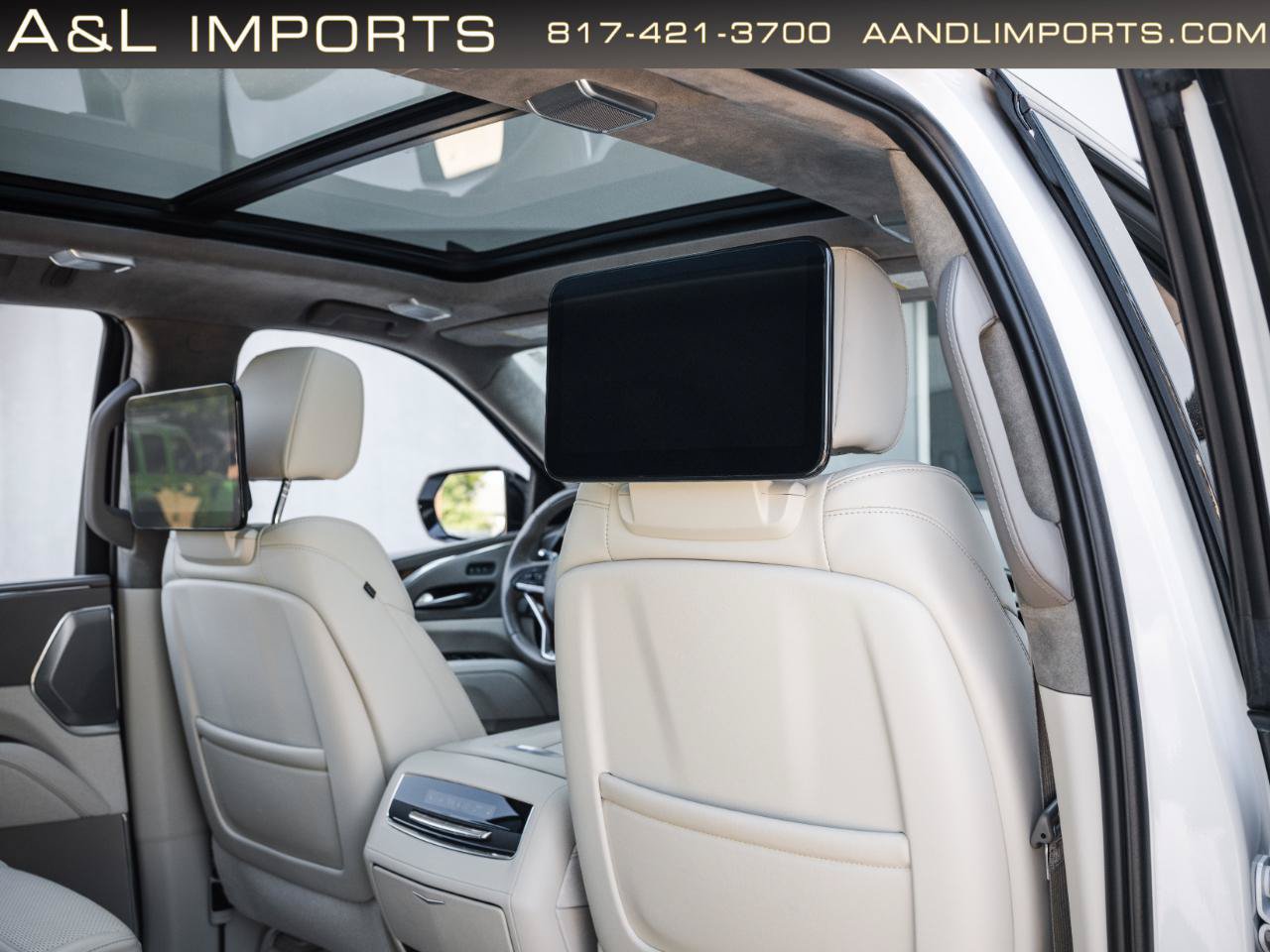 Used 2024 Cadillac Escalade Sport Platinum w/ LPO, ONYX Package AWD/4WD image 63
