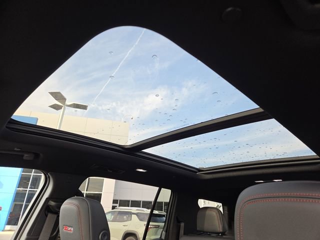 New 2026 Chevrolet Traverse Z71 image 3