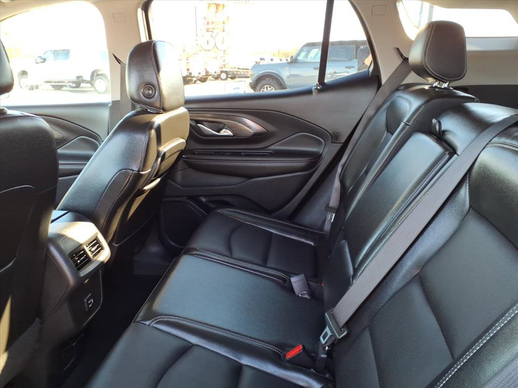 Used 2022 GMC Terrain SLT image 13