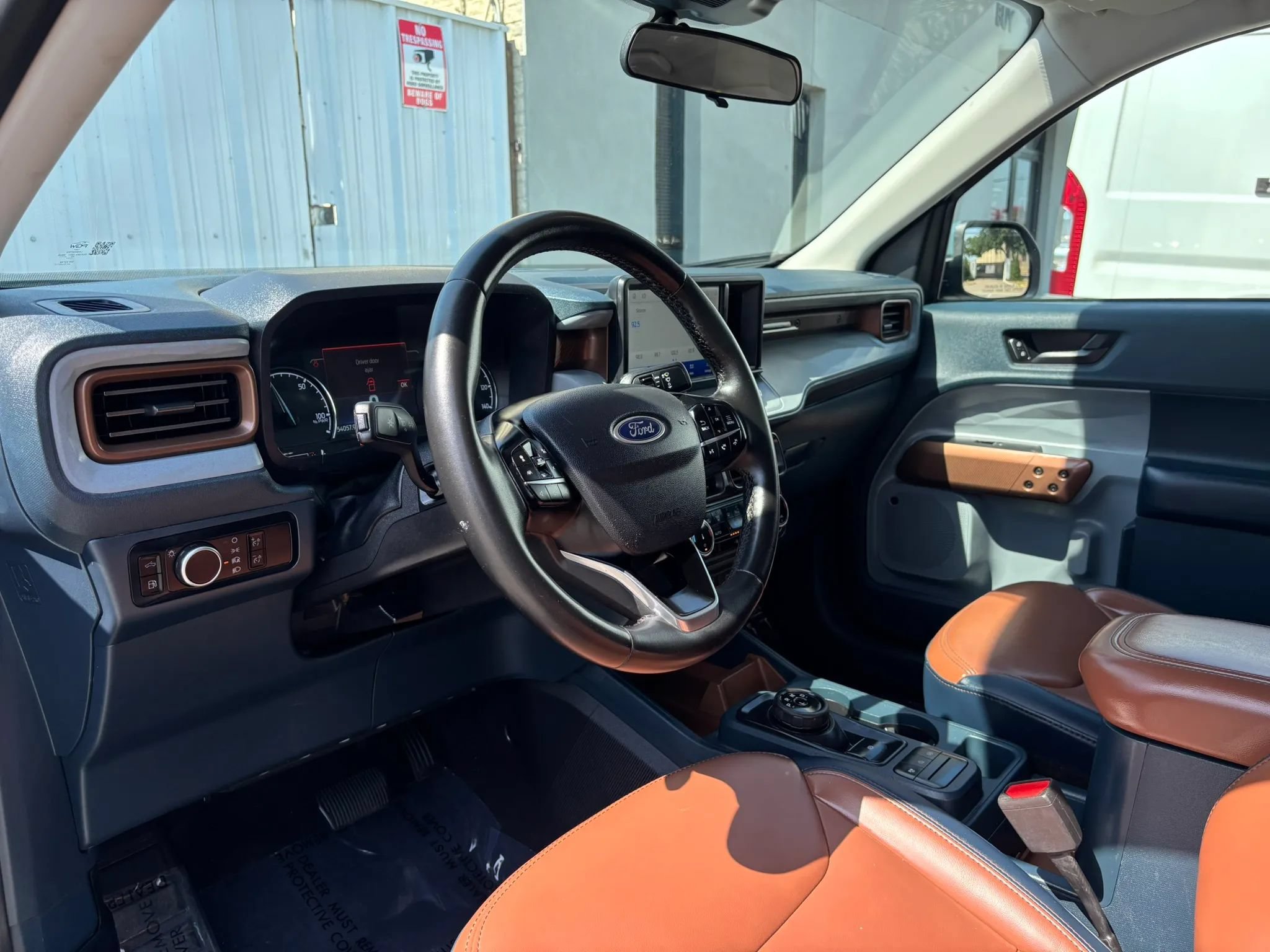 Used 2023 Ford Maverick Lariat w/ Lariat Luxury Package FWD image 14