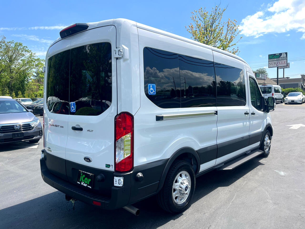 Used 2024 Ford Transit 350 XLT image 11