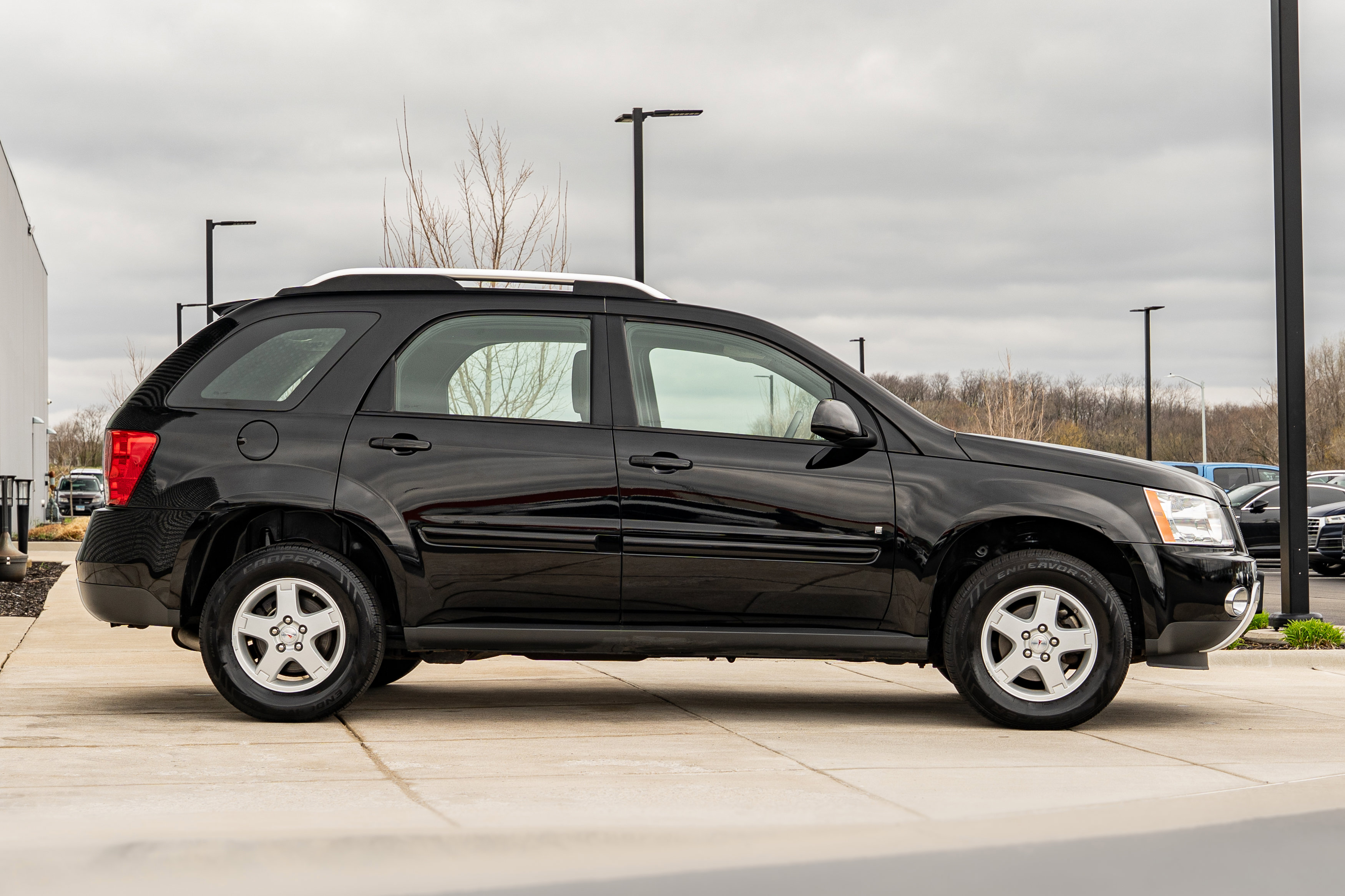 Used 2007 Pontiac Torrent AWD image 3