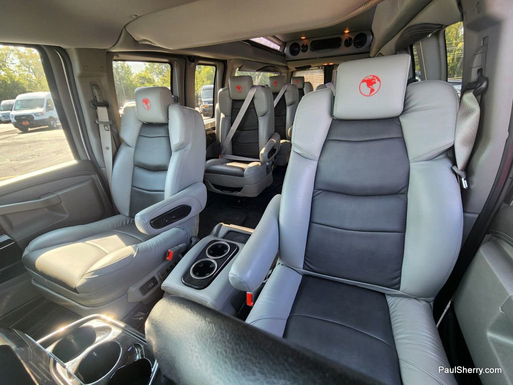 Used 2023 Chevrolet Express 2500 Extended image 30