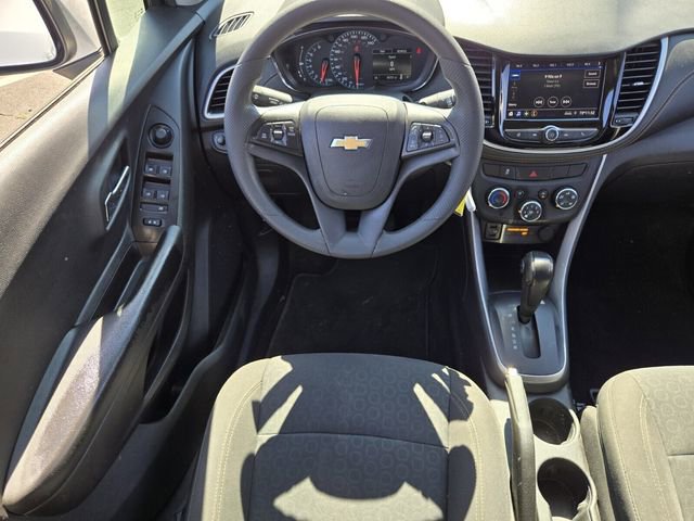 Used 2022 Chevrolet Trax LS w/ Tint and Cruise Package image 12