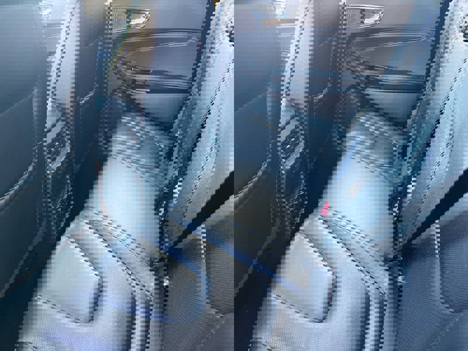 Used 2019 Ford Edge Titanium w/ Equipment Group 301A image 4