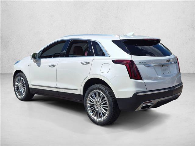 Used 2020 Cadillac XT5 Premium Luxury w/ LPO, Illumination Package FWD image 6