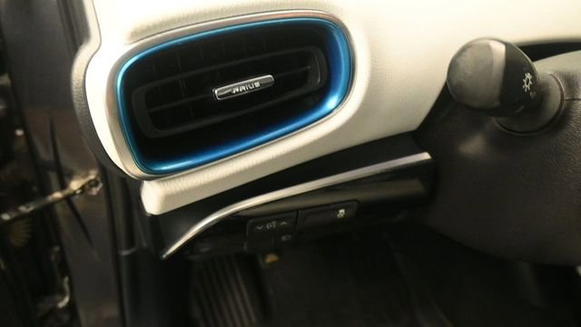 Used 2018 Toyota Prius Prime Premium FWD image 15