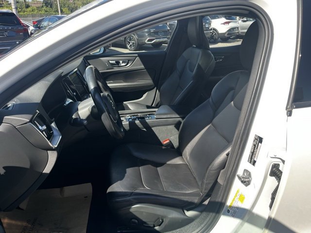 Used 2019 Volvo S60 T6 Momentum image 19