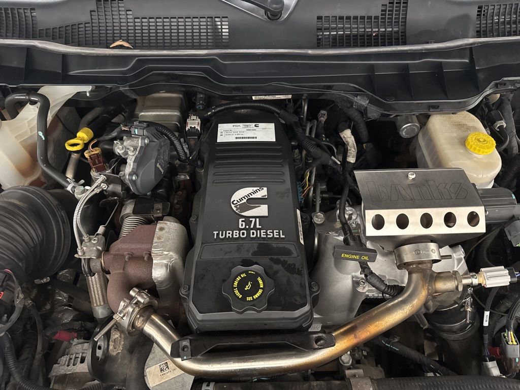 Used 2018 RAM 3500 Tradesman w/ Chrome Appearance Group AWD/4WD image 40