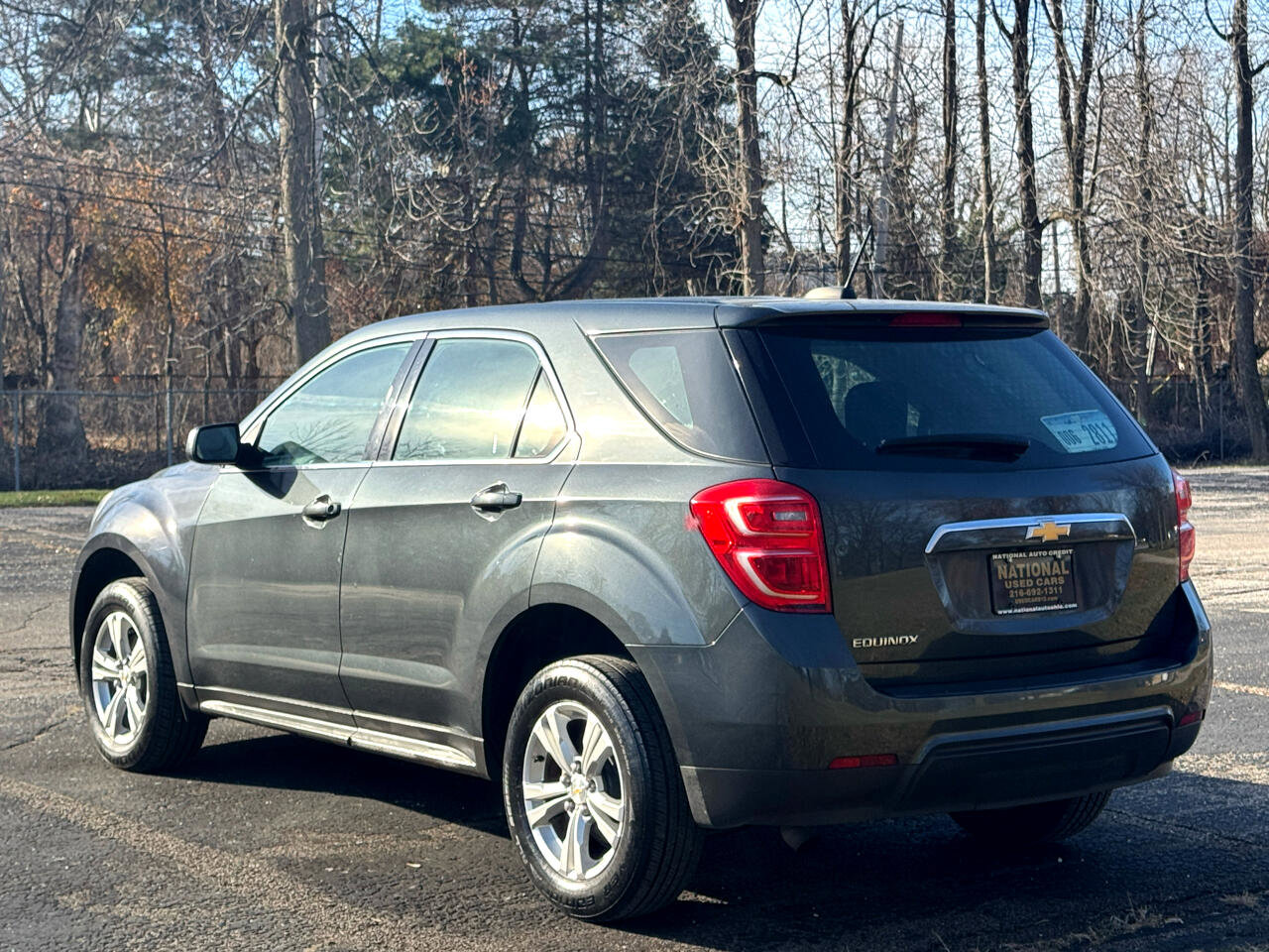 Used 2017 Chevrolet Equinox LS image 4