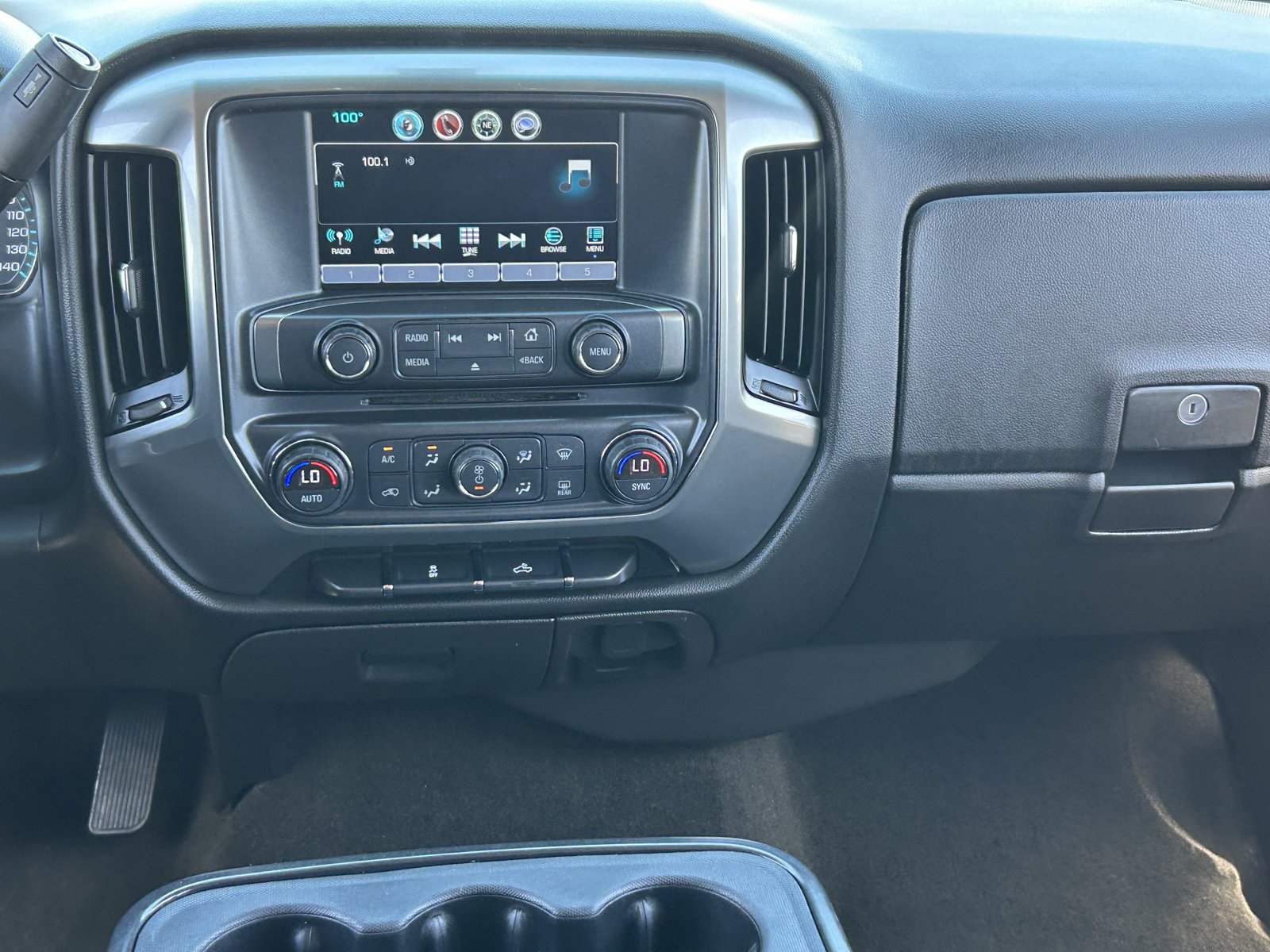Used 2018 Chevrolet Silverado 1500 LT w/ All Star Edition RWD image 17