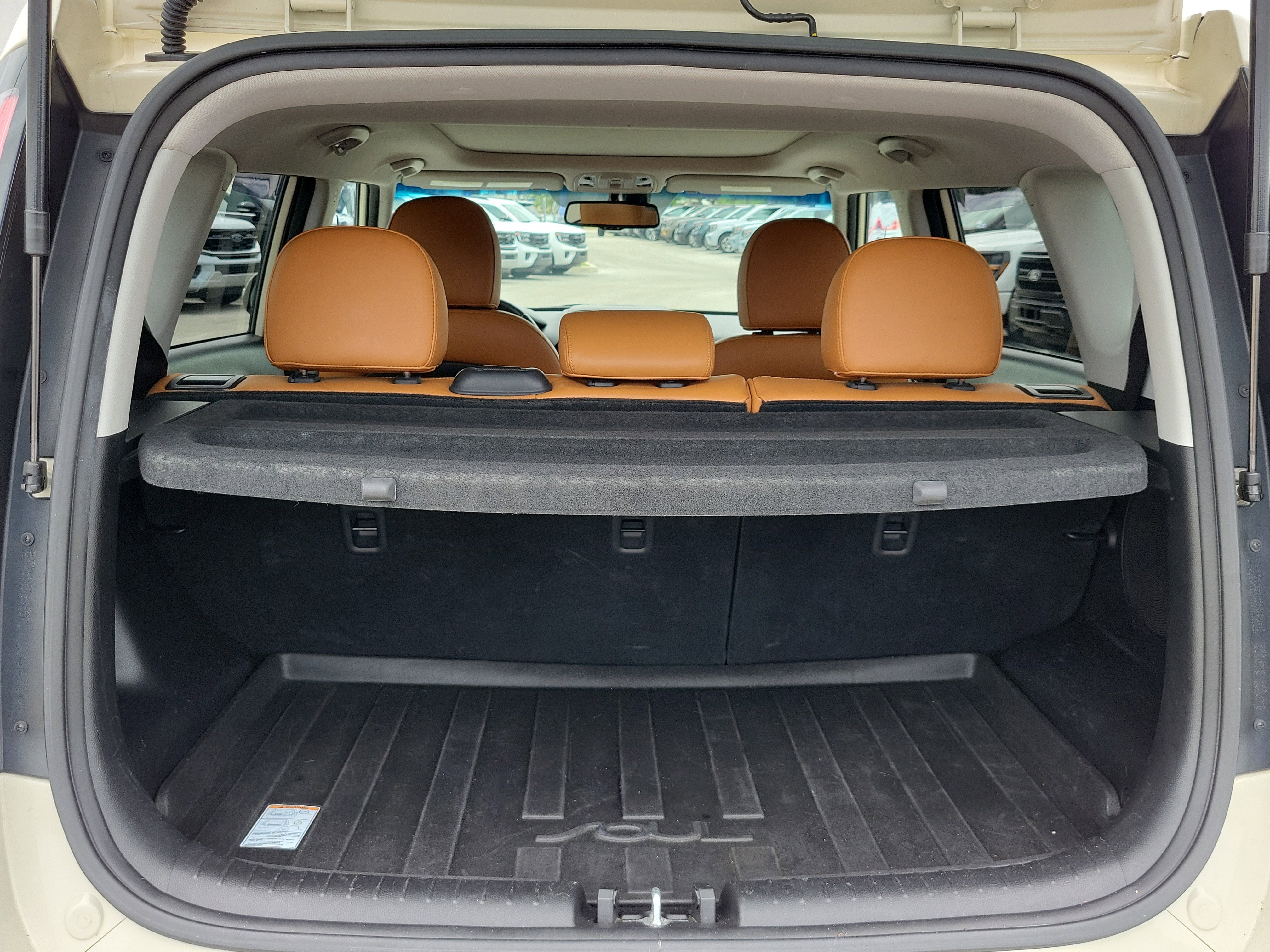Used 2016 Kia Soul ! w/ Premium Package FWD image 11