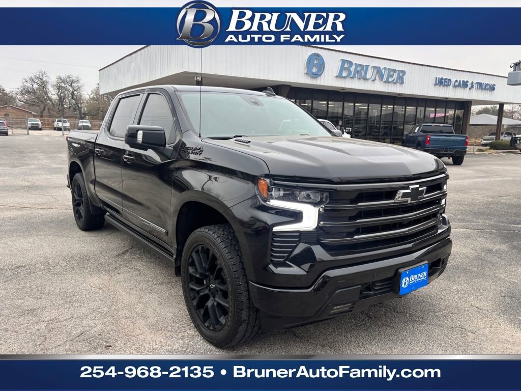 Used 2025 Chevrolet Silverado 1500 High Country w/ Midnight Edition image 3