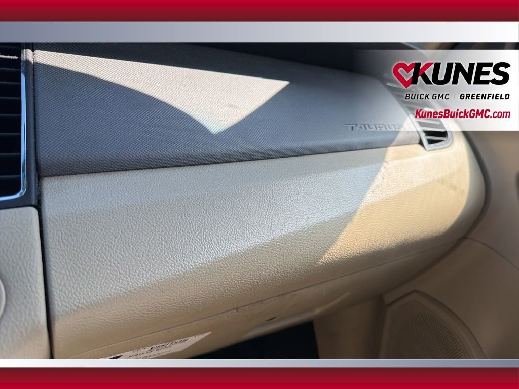 Used 2013 Ford Taurus SE FWD image 21