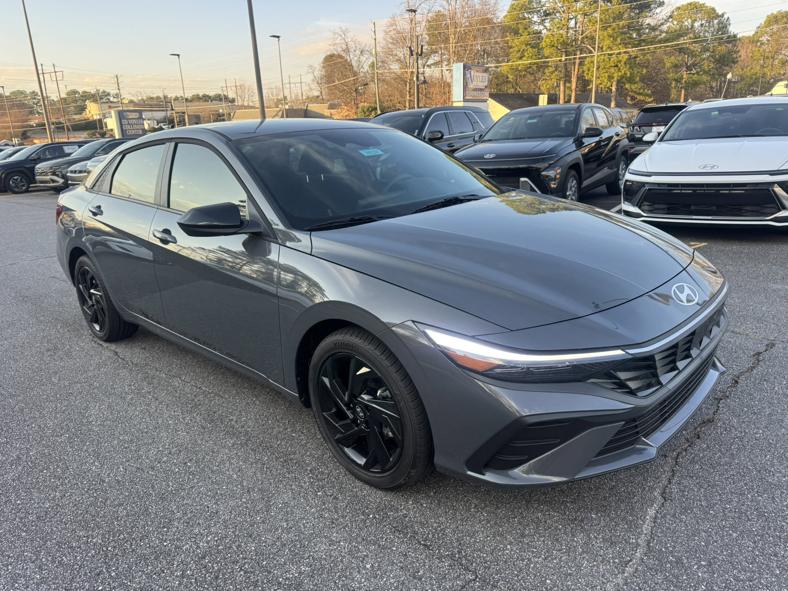 New 2026 Hyundai Elantra Sport image 3