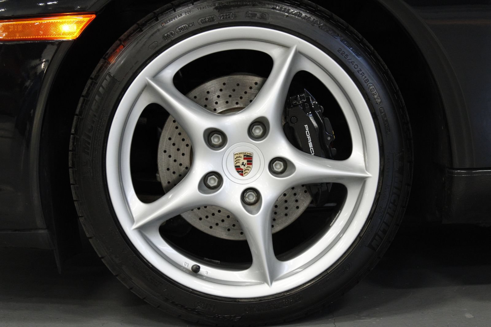 Used 2003 Porsche 911 Carrera RWD image 9