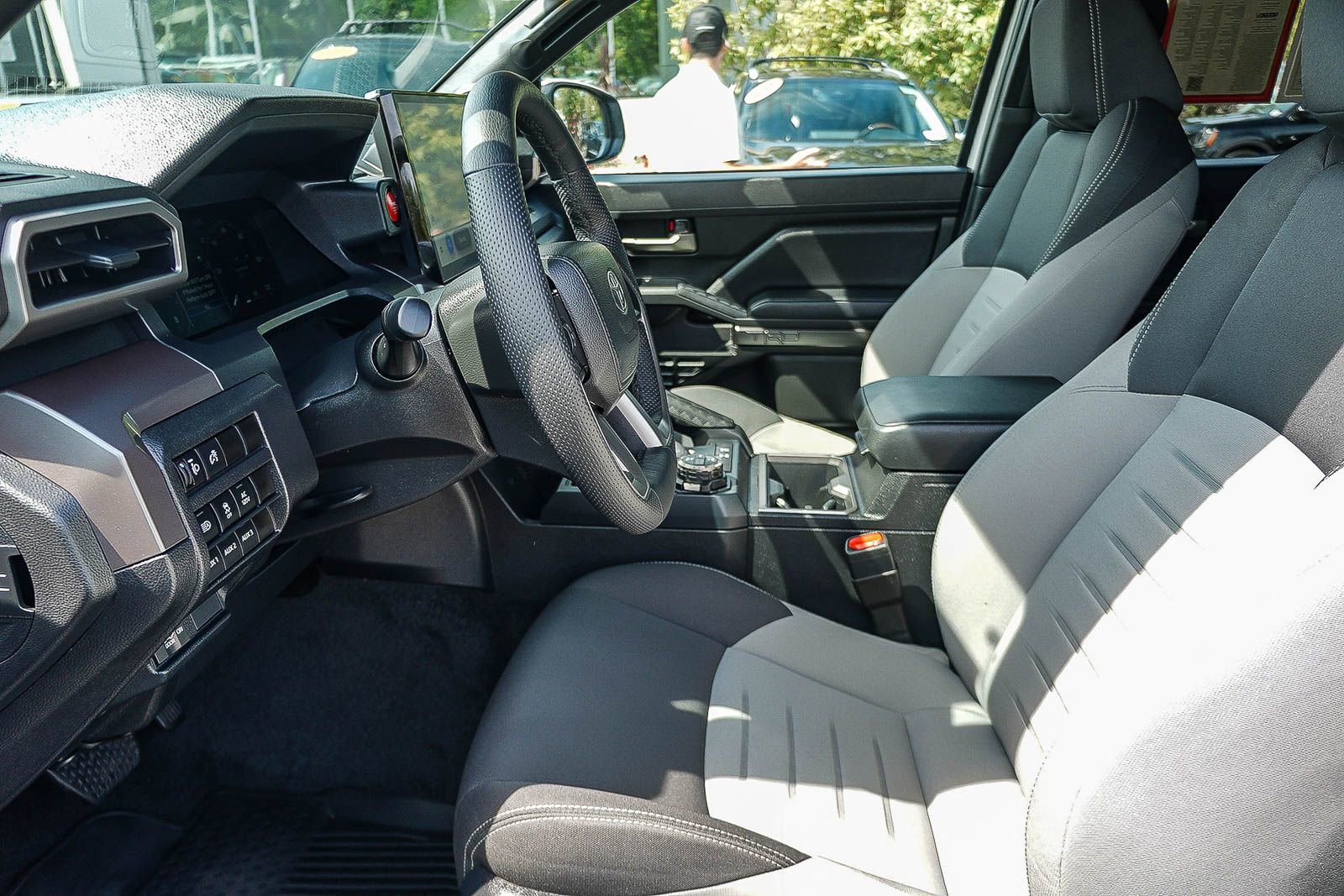 Certified 2024 Toyota Tacoma TRD Off-Road w/ TRD Off Road Upgrade Package AWD/4WD image 23