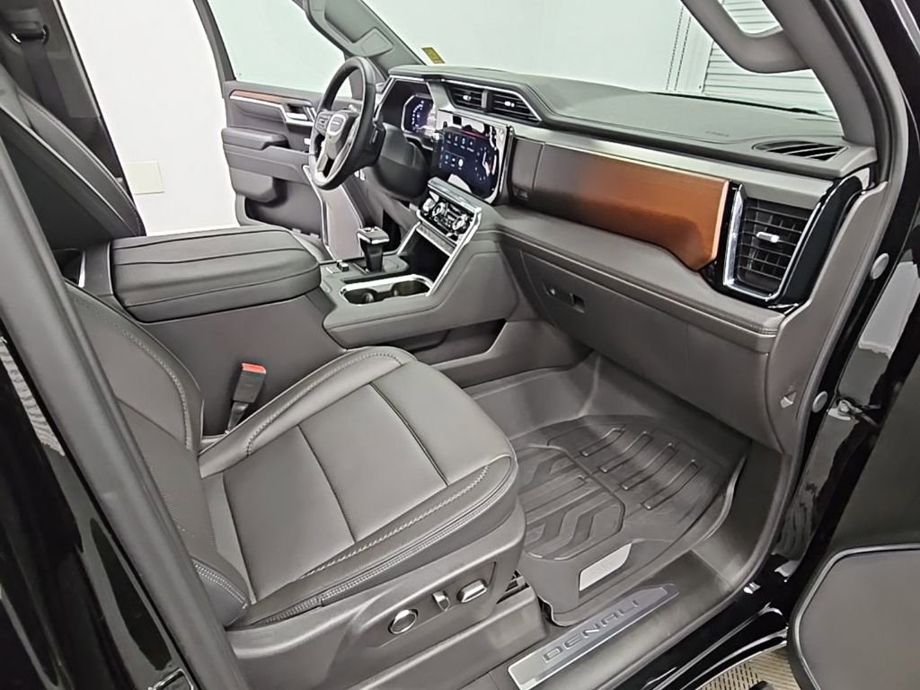 Used 2025 GMC Sierra 1500 Denali w/ Denali Reserve Package image 38