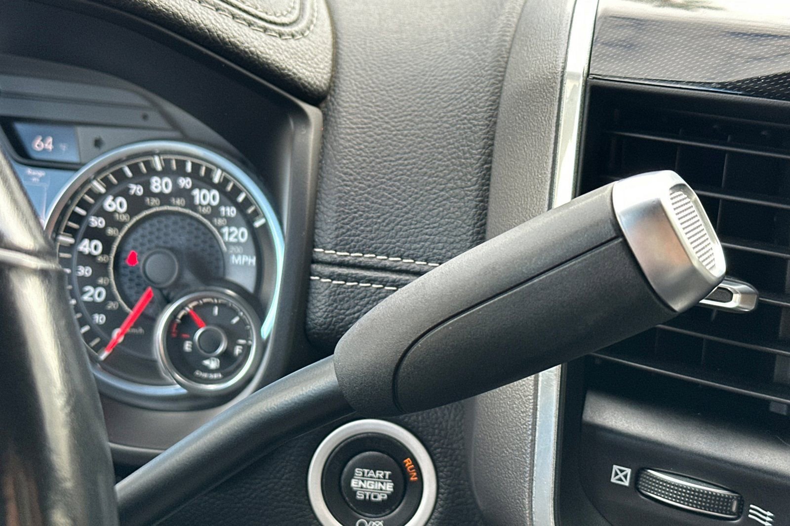 Used 2020 RAM 2500 Laramie w/ Night Edition AWD/4WD image 28