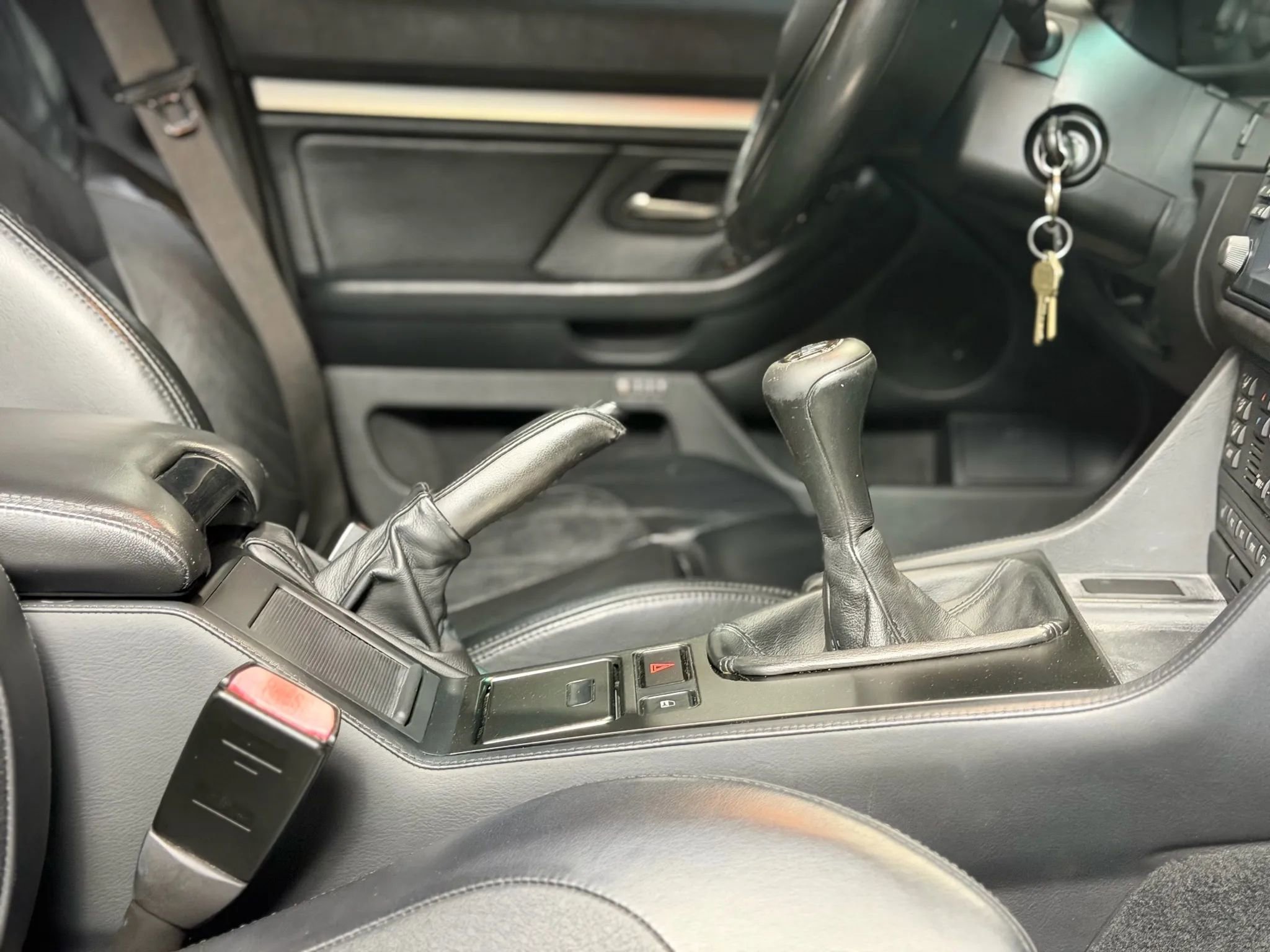 Used 2003 BMW M5 image 40