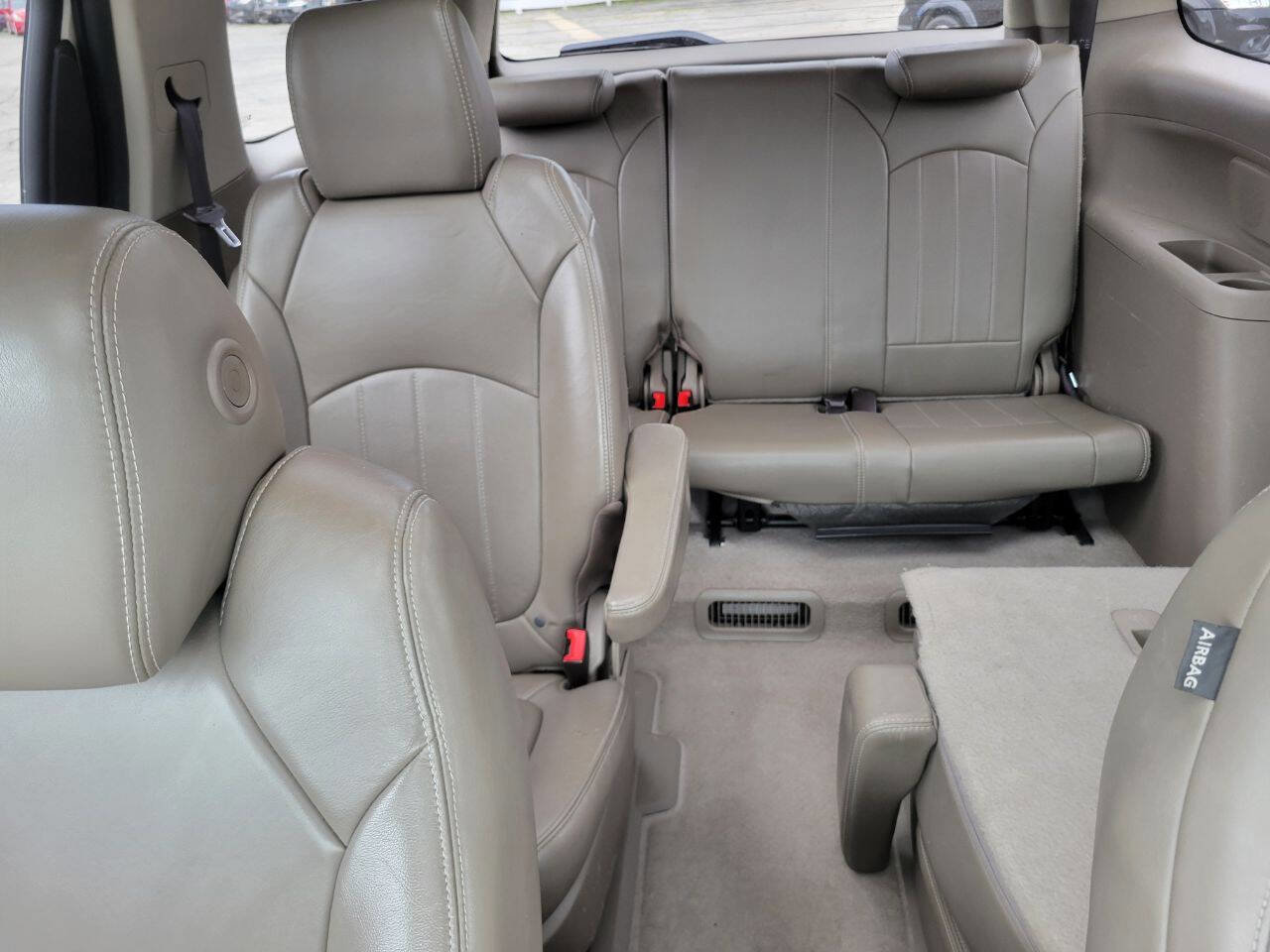 Used 2013 GMC Acadia Denali image 12