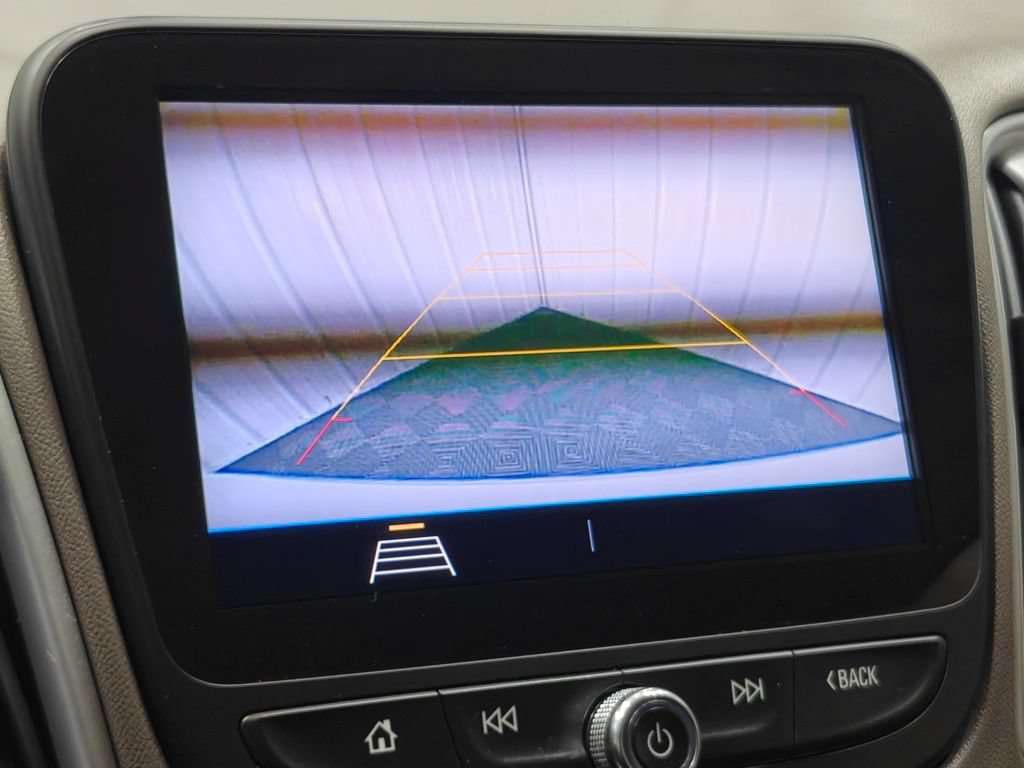 Used 2020 Chevrolet Malibu LS w/ Driver Confidence Package II FWD image 6