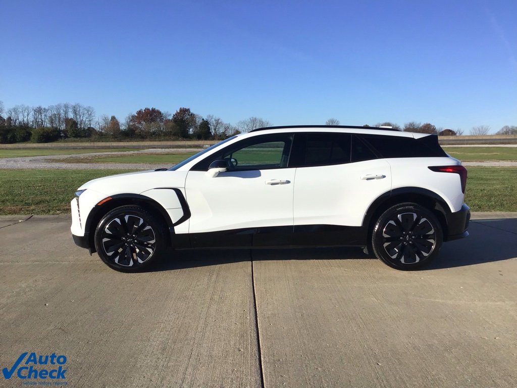 Used 2024 Chevrolet Blazer EV RS image 9