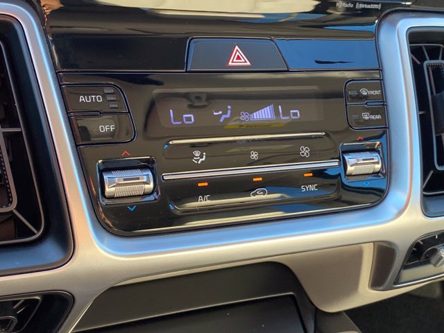 Used 2022 Kia Sorento S AWD/4WD image 19