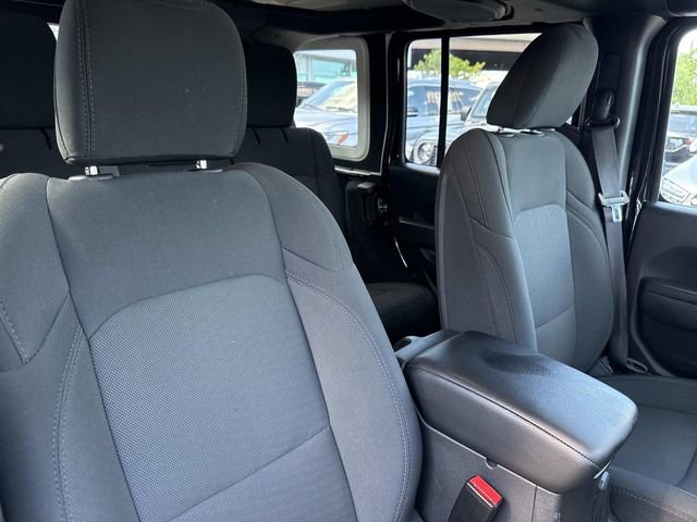 Used 2022 Jeep Wrangler Unlimited Sport AWD/4WD image 11