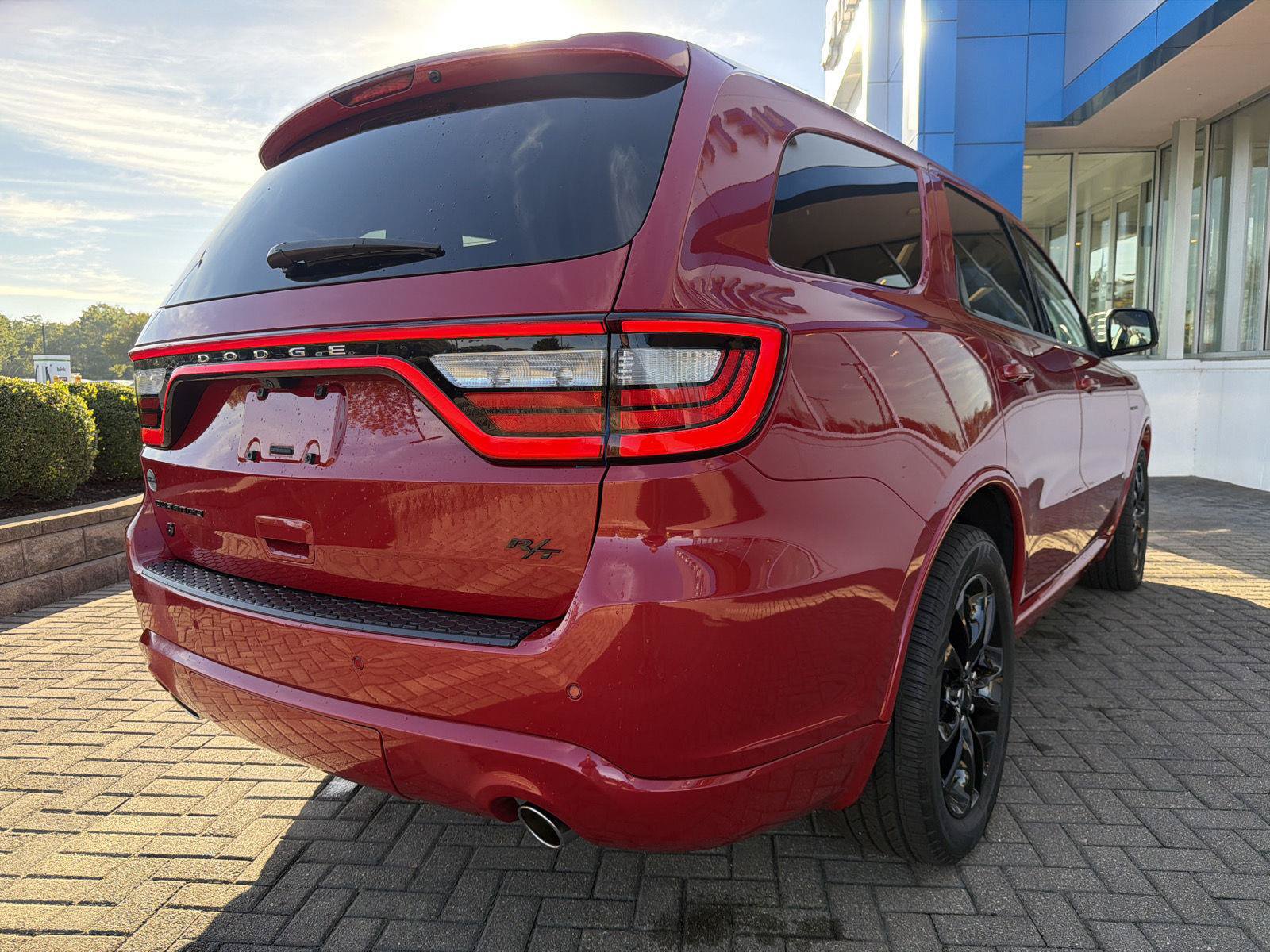 Used 2020 Dodge Durango R/T w/ Blacktop Package AWD/4WD image 5