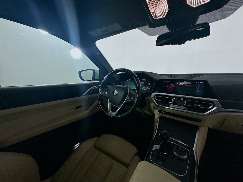 Used 2021 BMW 430i Coupe w/ Premium Package image 9