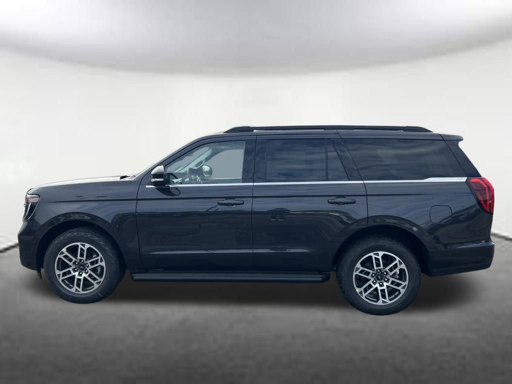 New 2025 Ford Expedition Active image 2
