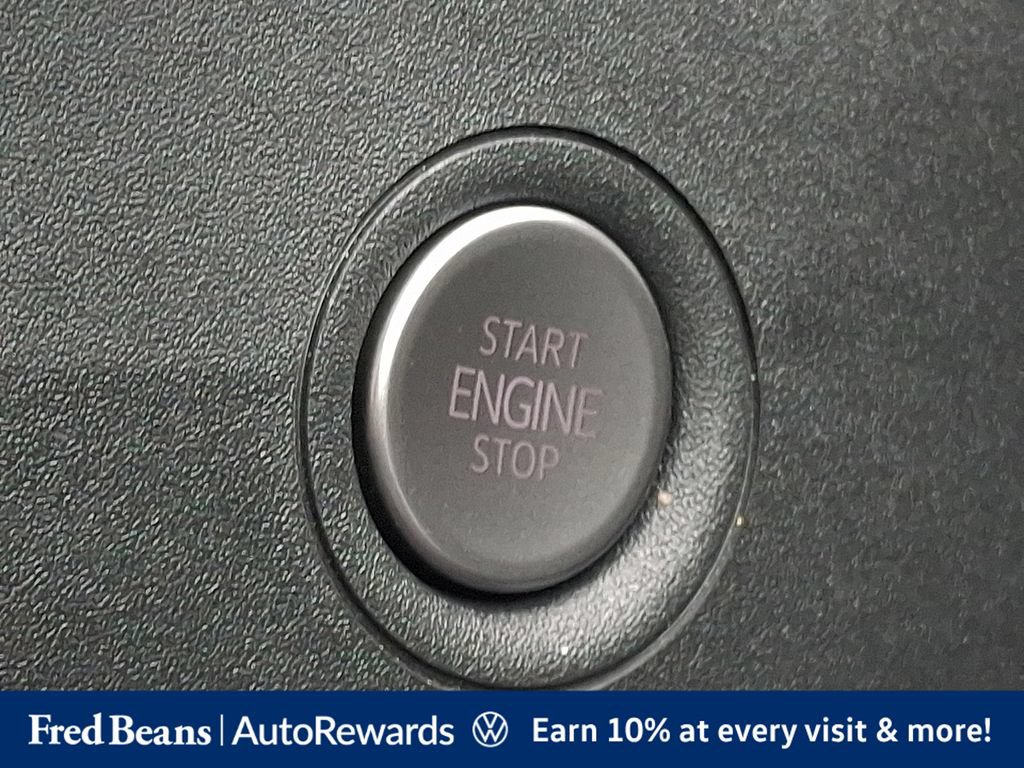 Certified 2025 Volkswagen ID.4 Pro S Plus AWD/4WD image 30