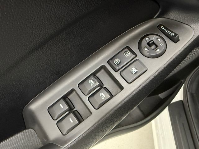 Used 2017 Kia Forte S w/ S Technology Package image 29