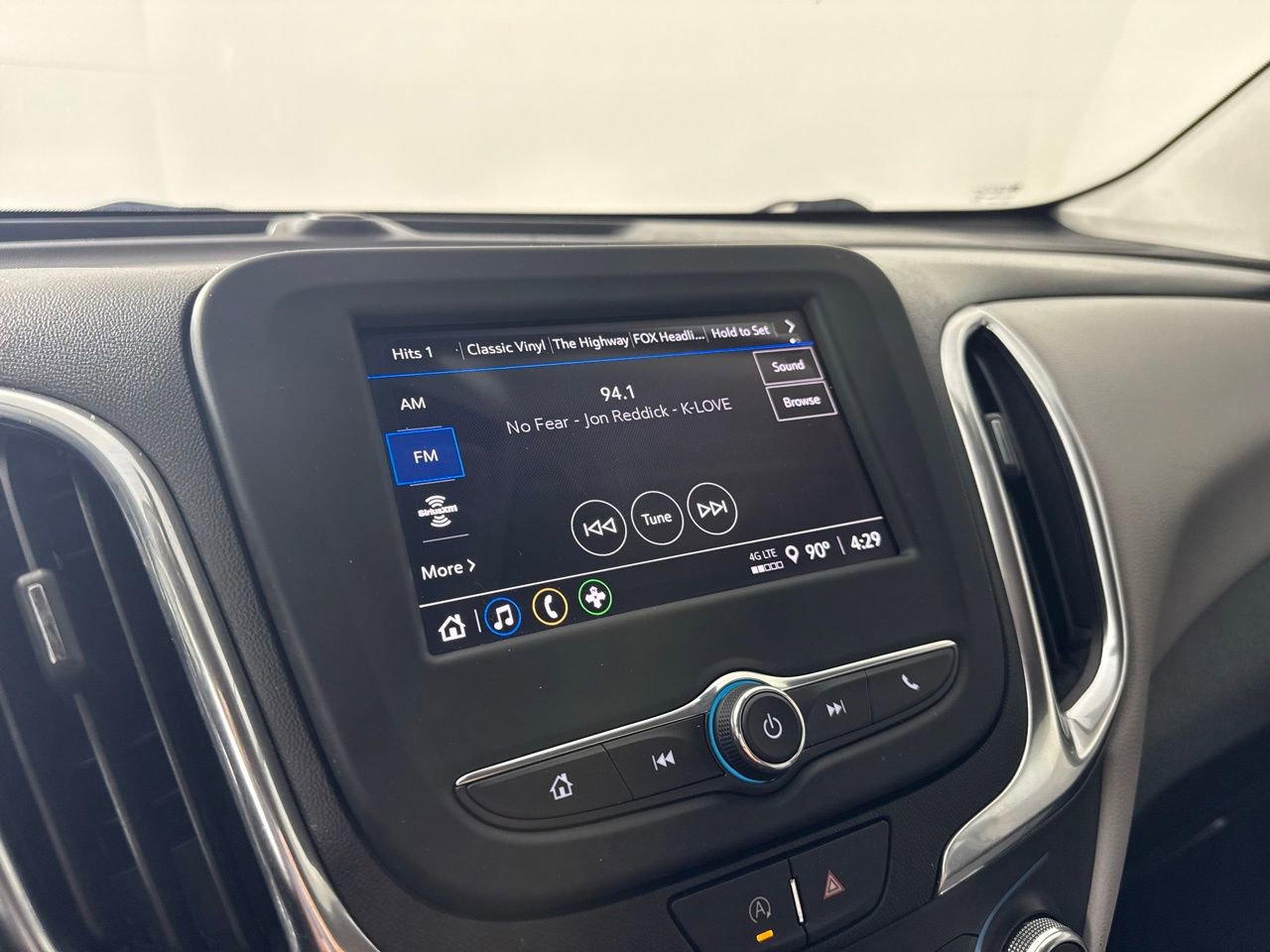 Used 2022 Chevrolet Equinox LS image 15