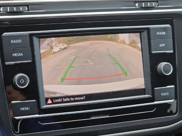 Used 2021 Volkswagen Tiguan S FWD image 23