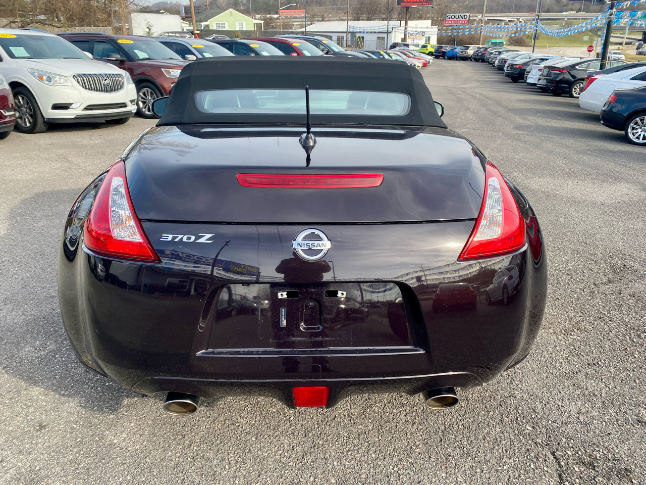 Used 2016 Nissan 370Z Touring image 6