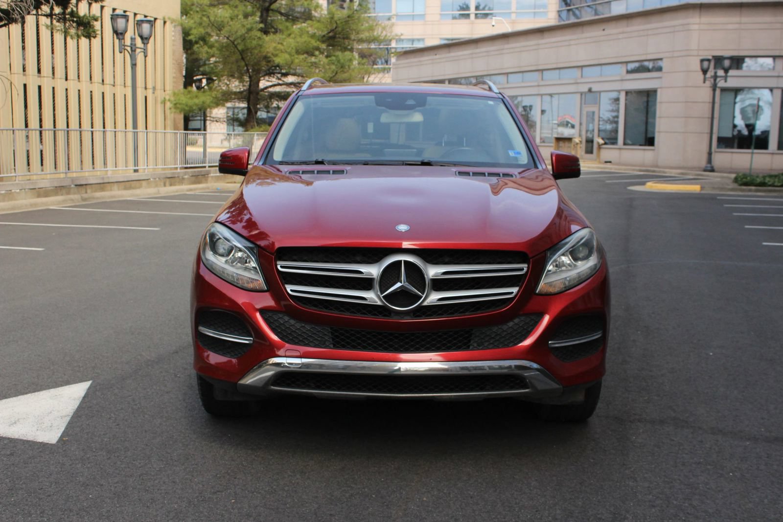 Used 2016 Mercedes-Benz GLE 350 w/ Premium Package image 3