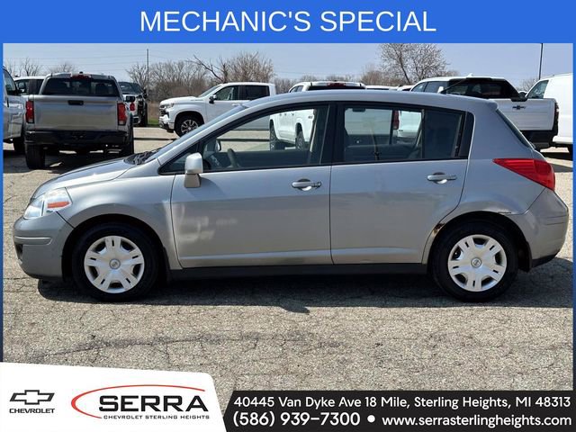 Used 2010 Nissan Versa 1.8 S w/ PWR Plus Pkg image 2