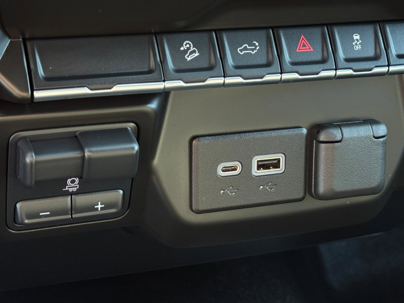 Used 2021 Chevrolet Silverado 1500 Custom Trail Boss image 17