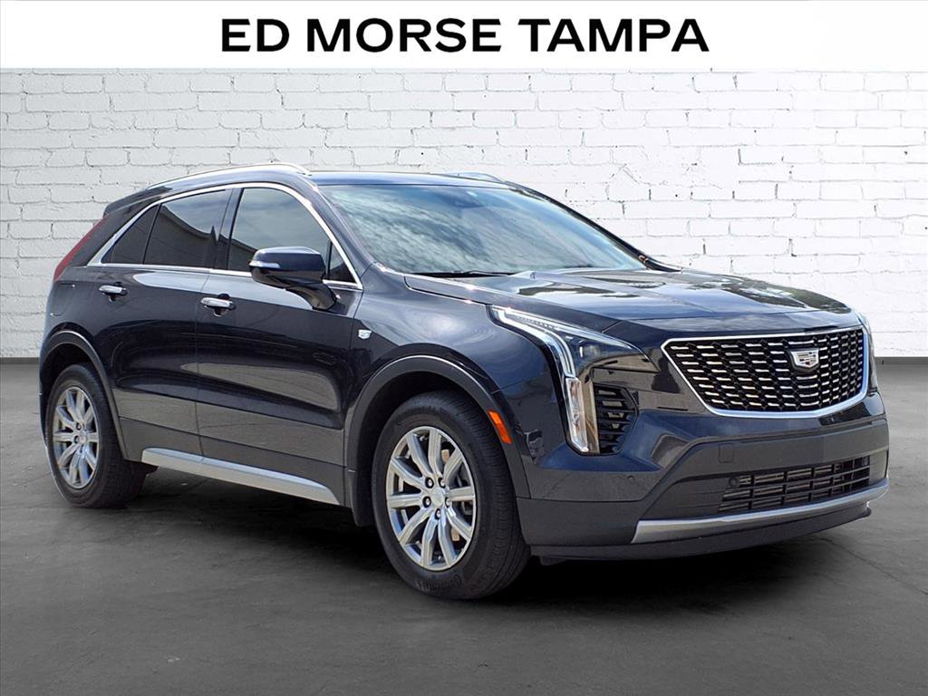 Used 2023 Cadillac XT4 Premium Luxury w/ Cold Weather Package FWD image 5